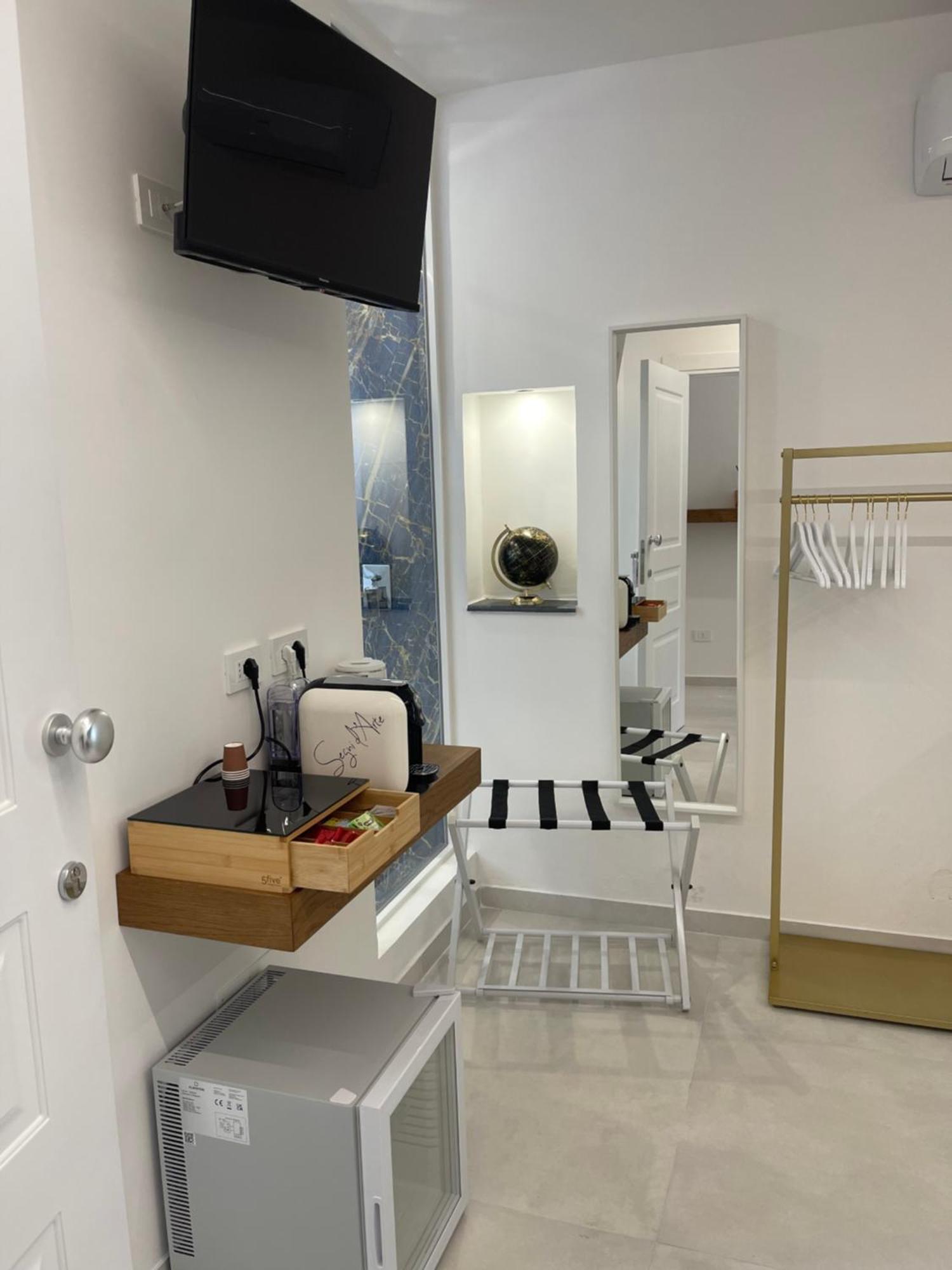 Maridda-Experience Rooms- Giardini Naxos Εξωτερικό φωτογραφία