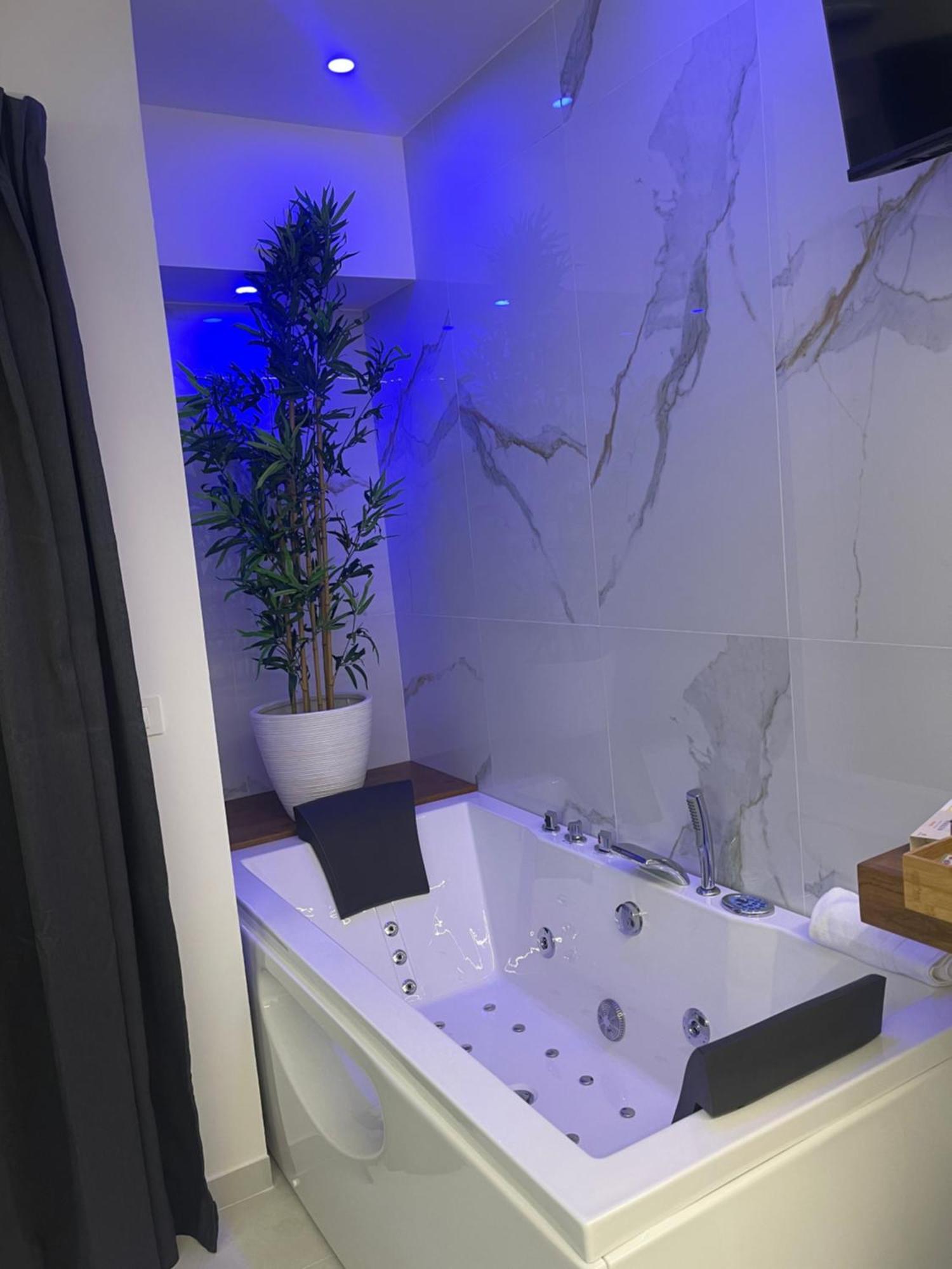 Maridda-Experience Rooms- Giardini Naxos Εξωτερικό φωτογραφία